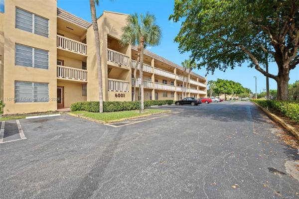 Bermuda Club, 6001 NW 61st Ave #201, Tamarac, Florida 33319, image 1