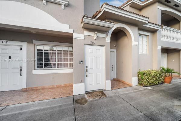 Garden View Villa Homes, 7291 NW 174th Ter #202, Hialeah, Florida 33015, image 3