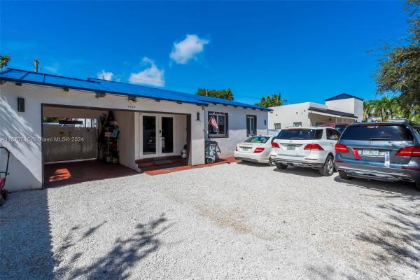 Oceanside Isle Of Normandy, 1369 Biarritz Dr, Miami Beach, Florida 33141, image 1
