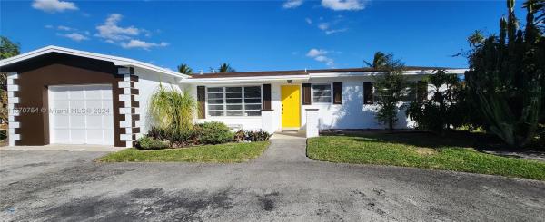 Pasadena Lakes, 311 NW 96th Ave, Pembroke Pines, Florida 33024, image 1