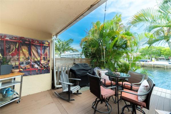 Beach Club Villas, 3762 NE 167th St #45, North Miami Beach, Florida 33160, image 3