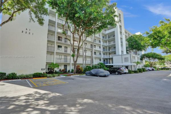 The Island At Cypress Bend, 2221 Cypress Island Dr #701, Pompano Beach, Florida 33069, image 1