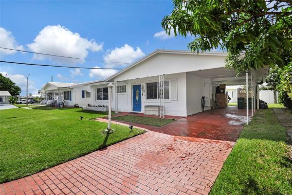 Tamarac Lakes North, 2702 NW 52nd Pl, Tamarac, Florida 33309, image 1