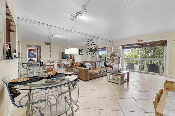 Village Of Kings Creek, 7703 Camino Real #A-408, Glenvar Heights, Florida 33143, image 1