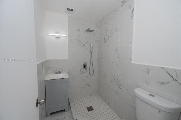 Atrium Homes At The Hammocks, 11114 SW 156th Ct, The Hammocks, Florida 33196, image 3
