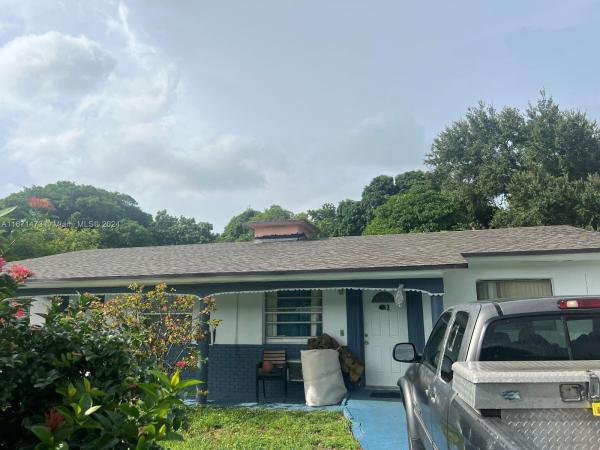 Golden Glades No HOA, 1371 NE 150th St, Golden Glades, Florida 33161, image 2