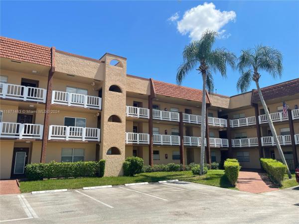 Sunrise Lakes 3, 9300 Sunrise Lakes Blvd #303, Sunrise, Florida 33322, image 1