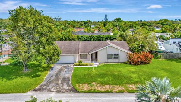 Marla Estates, 12701 SW 99th Ave, Kendall, Florida 33176, image 3