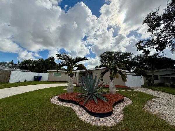 Heritage Estates, 6750 Cleveland St, Hollywood, Florida 33024, image 1