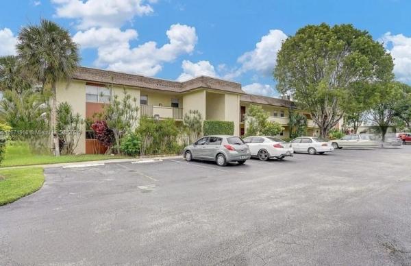 Lakewood On The Green, 5545 N Lakewood Cir N #415, Margate, Florida 33063, image 1
