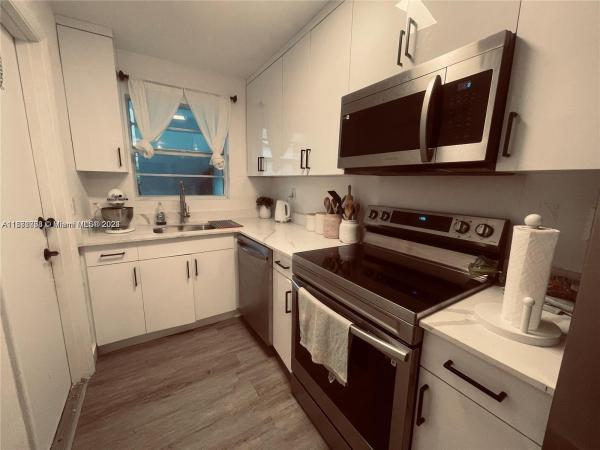 Casa Paradiso North, 541 Blue Heron Dr #114, Hallandale Beach, Florida 33009, image 1