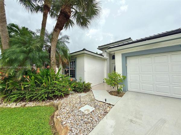 Symphony Bay, 9444 Peabody Ct, Boca Raton, Florida 33496, image 2