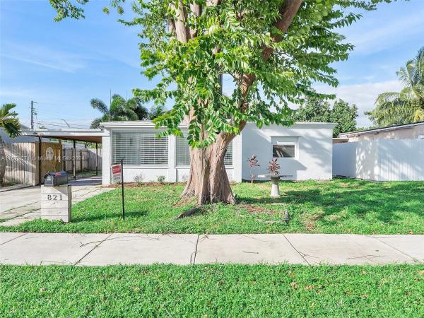 Lakeway, 821 SW 25th St, Fort Lauderdale, Florida 33315, image 1