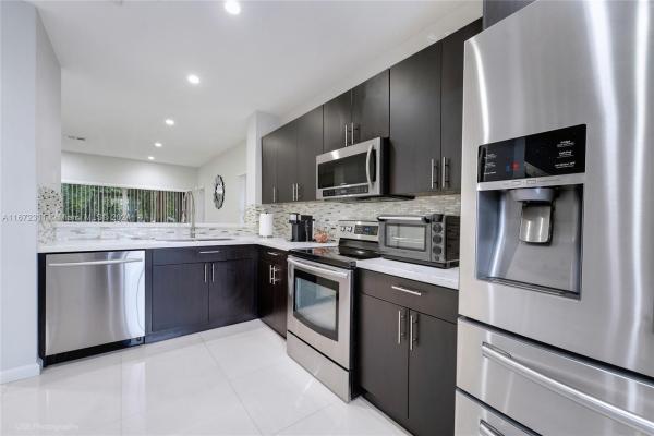 Pelican Pointe, 758 SW 122nd Ter #758, Pembroke Pines, Florida 33025, image 1