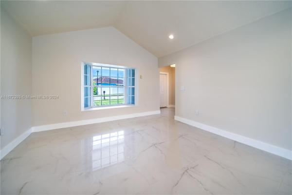 American Homes, 14320 SW 155th Ter, Richmond West, Florida 33177, image 3