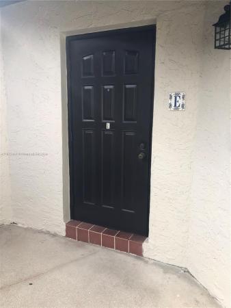 Village Homes At Lakes Of The Meadow, 15242 SW 46th Ln #E-69, Kendall West, Florida 33185, image 1