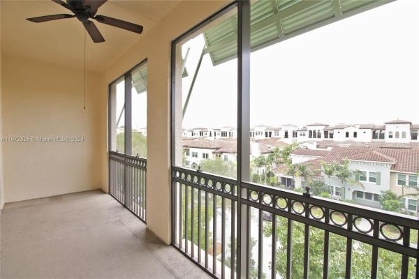 Villa Biarritz, 2900 NW 125th Ave #3-421, Fort Lauderdale, Florida 33323, image 1