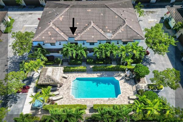 Barefoot Beach Villas, 853 S Ocean Blvd, Pompano Beach, Florida 33062, image 1