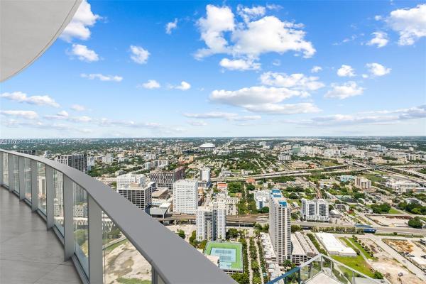 Paramount Miami Worldcenter, 851 NE 1st Ave #PH 5402, Miami, Florida 33132, image 1