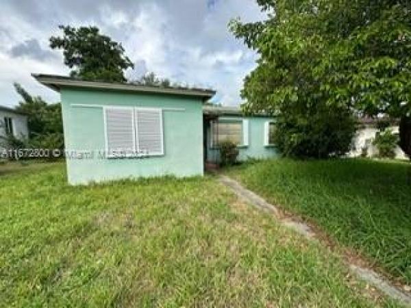 355 NE 111th St, Unincorporated Dade County, Florida 33161, image 3