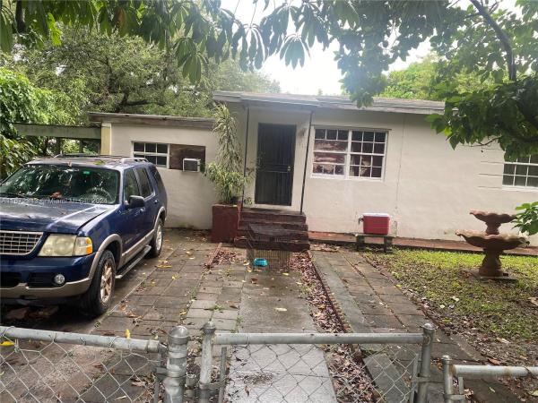215 NW 117th St, Unincorporated Dade County, Florida 33168, image 1