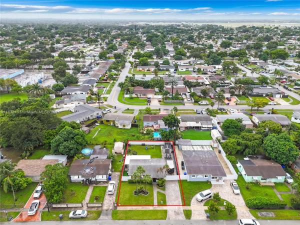 Boulevard Estates, 7370 Hayes St, Hollywood, Florida 33024, image 3