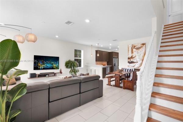 Parkview At Hillcrest, 4920 Eucalyptus Dr #4, Hollywood, Florida 33021, image 1