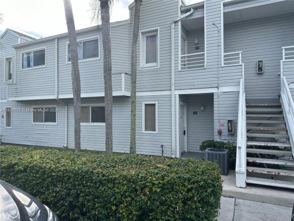 Summer Lake, 3473 NW 44th St #103, Oakland Park, Florida 33309, image 1