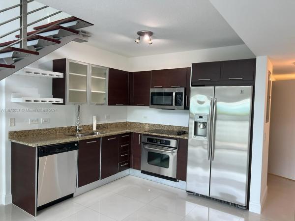 Brickell On The River South Tower, 41 SE 5th St #703, Miami, Florida 33131, image 1