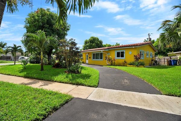 West Gate Estates, 4400 NW 30th Ct, Lauderdale Lakes, Florida 33313, image 2