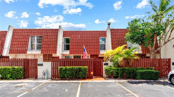 Lake Laura, 13933 SW 84th St #904, Glenvar Heights, Florida 33183, image 1