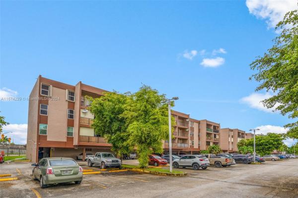 Los Arboles, 1900 W 68th St #A305, Hialeah, Florida 33014, image 1