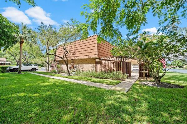 Village At Lake Pine, 886 SW 120th Way, Davie, Florida 33325, image 1