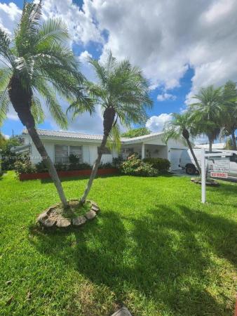 Mainlands Of Tamarac Lakes, 4200 NW 47th St, Tamarac, Florida 33319, image 1