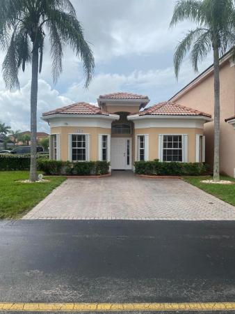 Lennar Townhomes At Forest Lakes, 16220 SW 101st Ter, The Hammocks, Florida 33196, image 1
