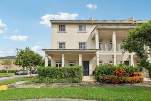 Mandarin Lakes, 14237 SW 274th St, Naranja, Florida 33032, image 1