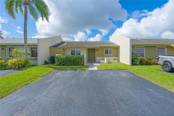 Devon Aire Villas, 11022 SW 124th Ct, The Crossings, Florida 33186, image 1