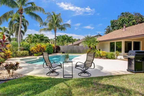 Davide Isles At Jacaranda, 9450 SW 10th Ct, Plantation, Florida 33322, image 1