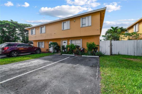 Seagrape Village, 35 NE 12th Ave #35, Homestead, Florida 33030, image 1