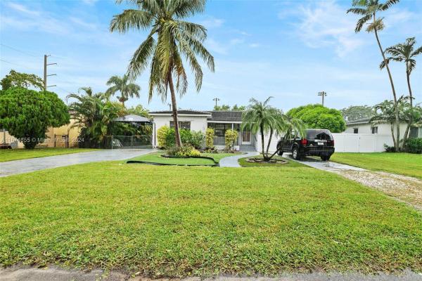 Foust, 460 Forrest Dr, Miami Springs, Florida 33166, image 1