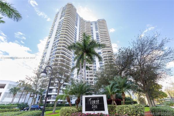 Mystic Pointe Tower 500, 3530 Mystic Pointe Dr #2504, Aventura, Florida 33180, image 1
