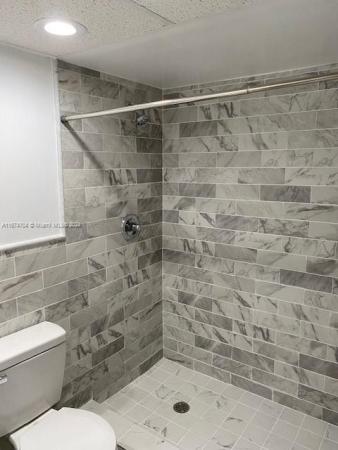 Fox Chase, 8615 NW 8th St #305, Fountainebleau, Florida 33126, image 1