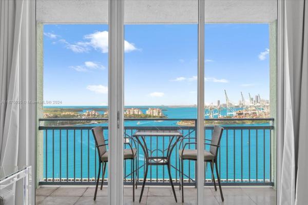 Yacht Club At Portofino, 90 Alton Rd #2206, Miami Beach, Florida 33139, image 1