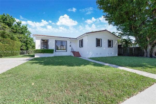 Coral Way Village, 8451 SW 29th St, Westchester, Florida 33155, image 1