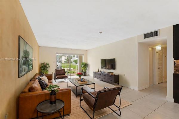 1631 NE 114th St #106, Unincorporated Dade County, Florida 33181, image 3