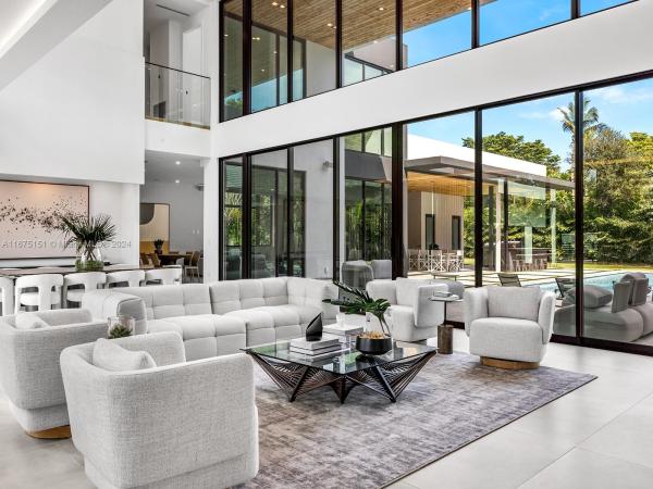 Pinecrest Residential, 7425 SW 136th St, Pinecrest, Florida 33156, image 1