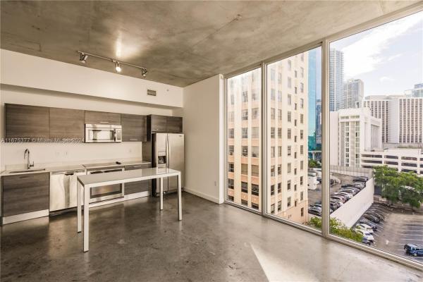 Centro, 151 SE 1st St #711, Miami, Florida 33131, image 1