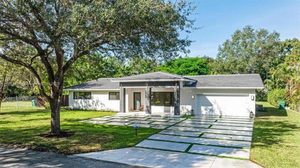 Suniland Manor, 12820 SW 83rd Ct, Pinecrest, Florida 33156, image 1