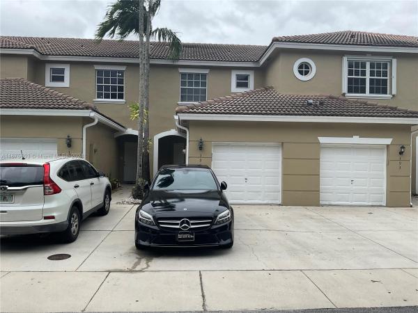 Pelican Pointe, 391 SW 122nd Ter, Pembroke Pines, Florida 33025, image 1
