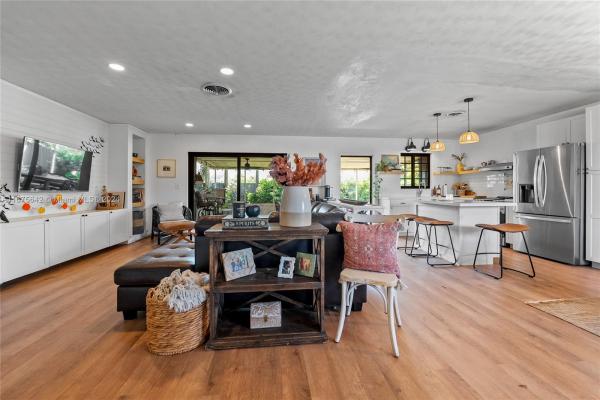 Sherwood Forest Estates, 15410 SW 297th Ter, Leisure City, Florida 33033, image 1